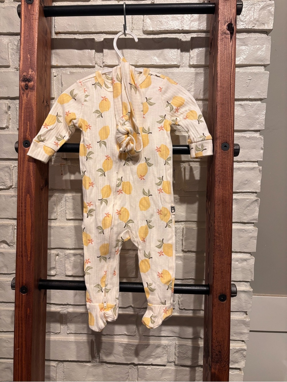 ✨3/$25✨ Organic Cotton Lemon Pajama set